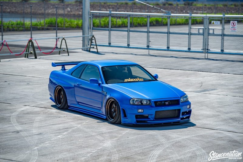 Nissan Skyline gt-r bnr34