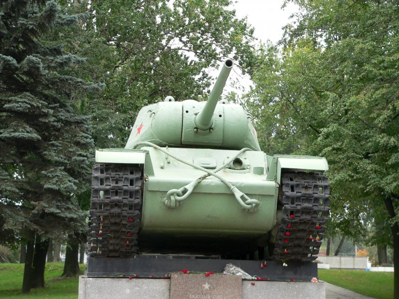 Тяжелый танк кв-85