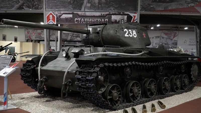 Модель танка кв-85 1/30 "огонек"