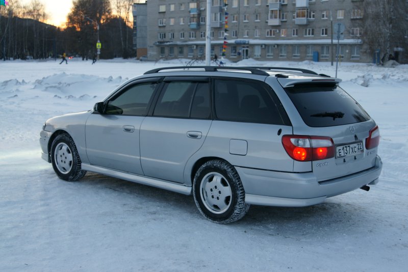 Mazda Capella Wagon 2002