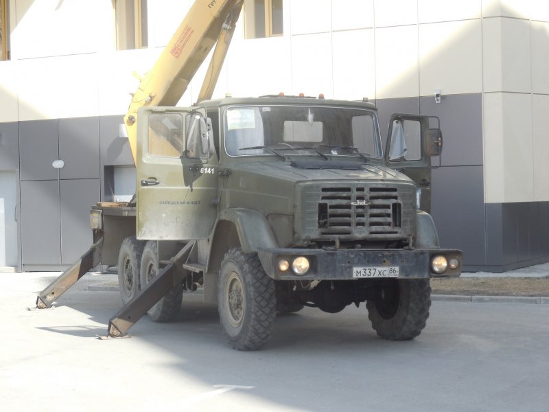 ЗИЛ-4334 военный