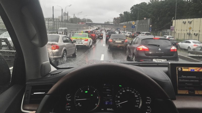 За рулем Лексуса 570 зимой Москва