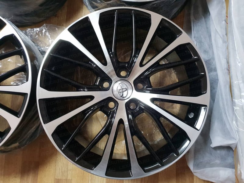 Диски Toyota Camry v70 r17