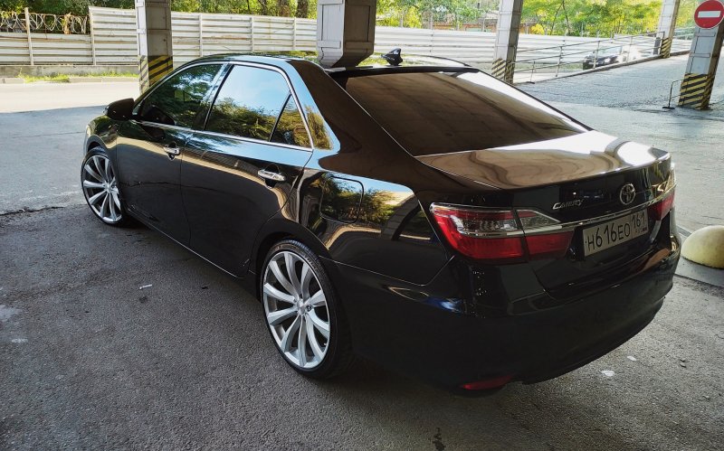 Диски Toyota Camry xv70 r18