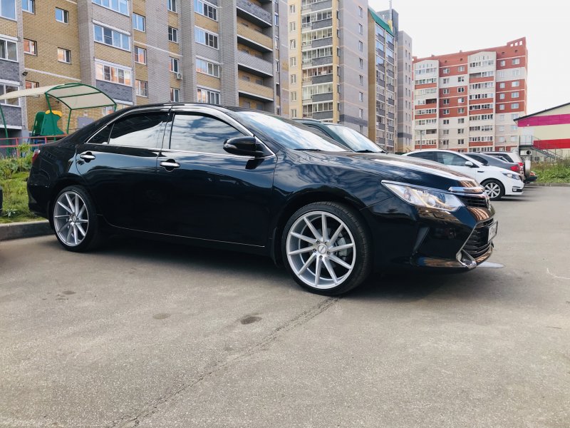 Toyota Camry 50 r18