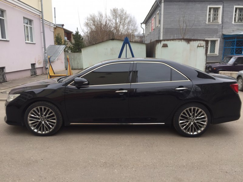 Toyota Camry 55 r19