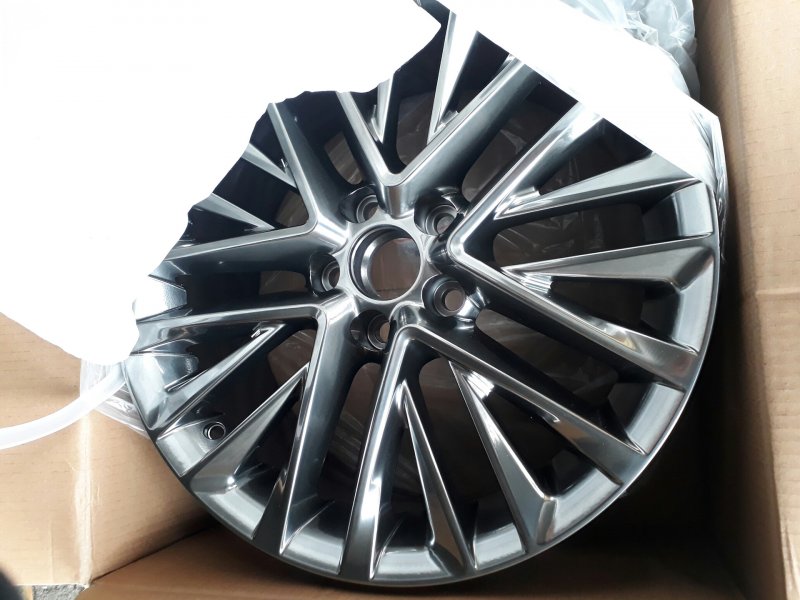 Диски на Toyota Camry v50