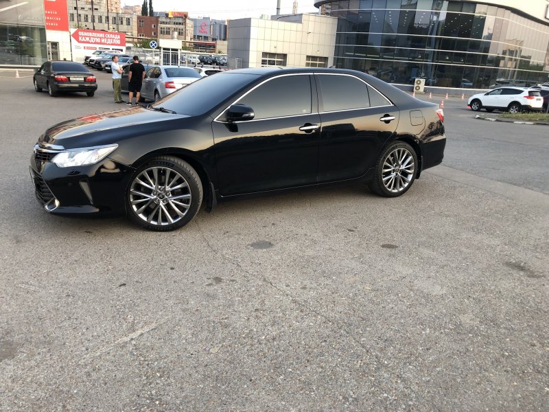 Toyota Camry 50 r19