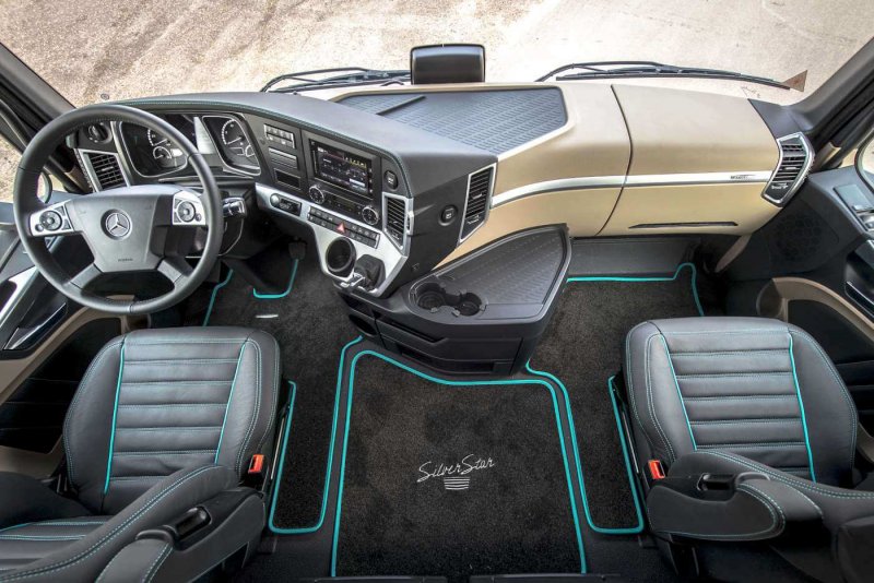 Mercedes Actros 2019 салон