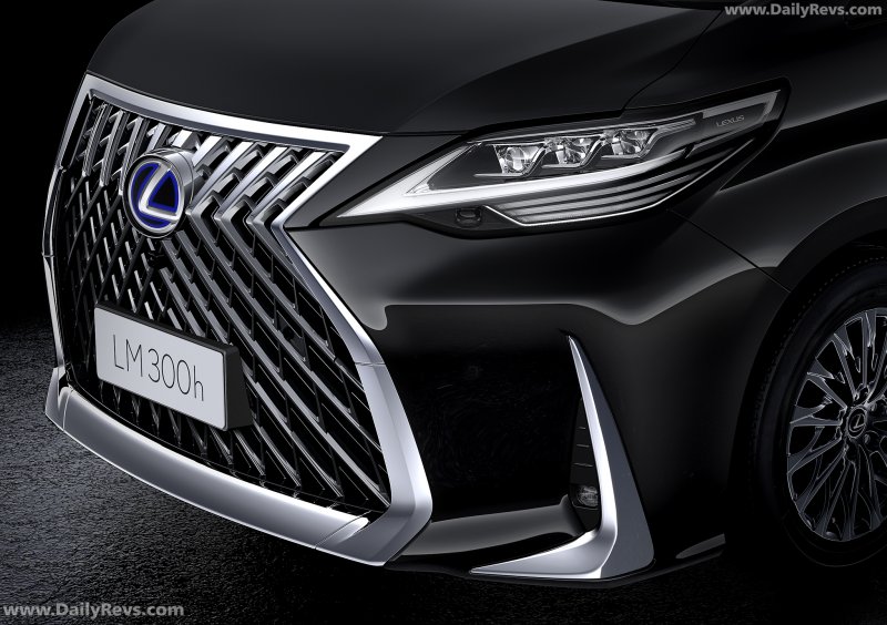 Lexus LM 2020