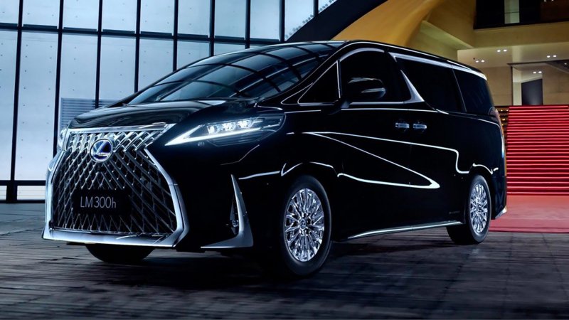Lexus минивэн 2020