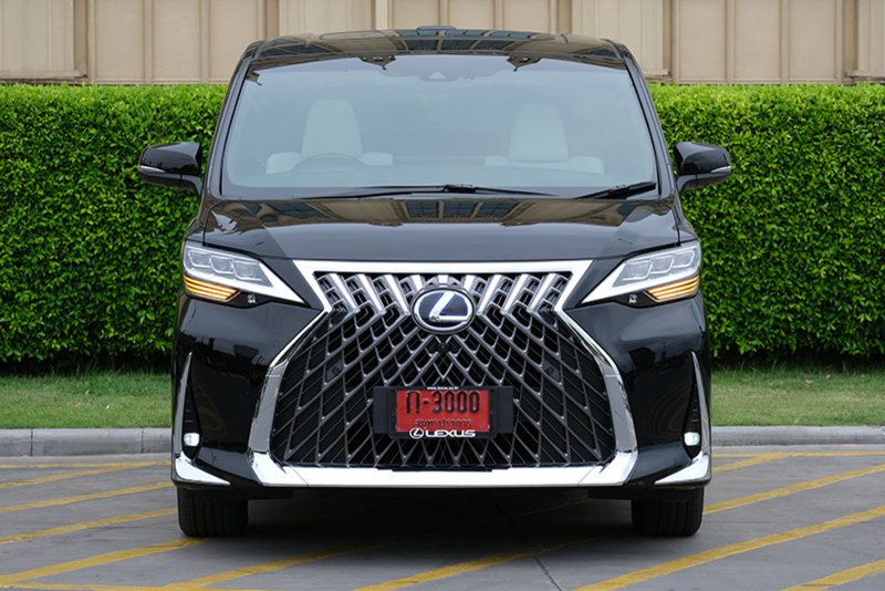 Минивэн Lexus lm300h
