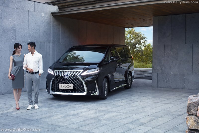 Lexus LM 2021