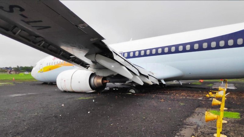 Посадка самолёта Боинг 737
