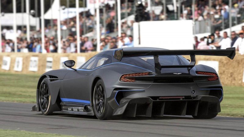 Aston Martin Vulcan 2016 Hypercar