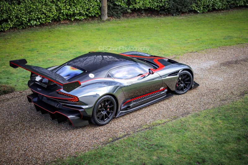 Aston Martin Vulcan 2019