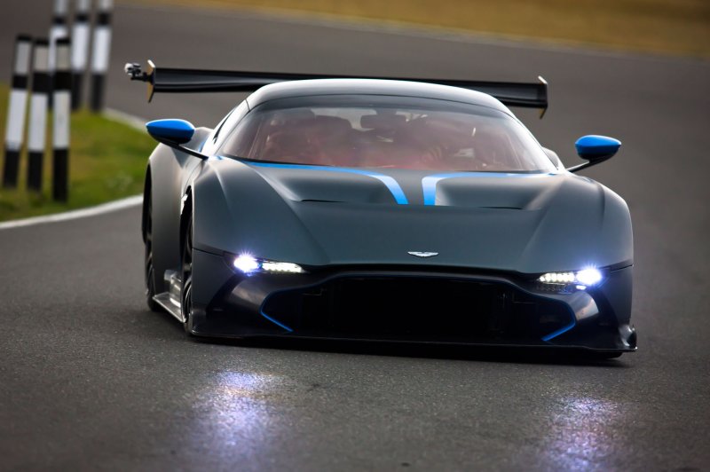 Aston Martin New Vulcano