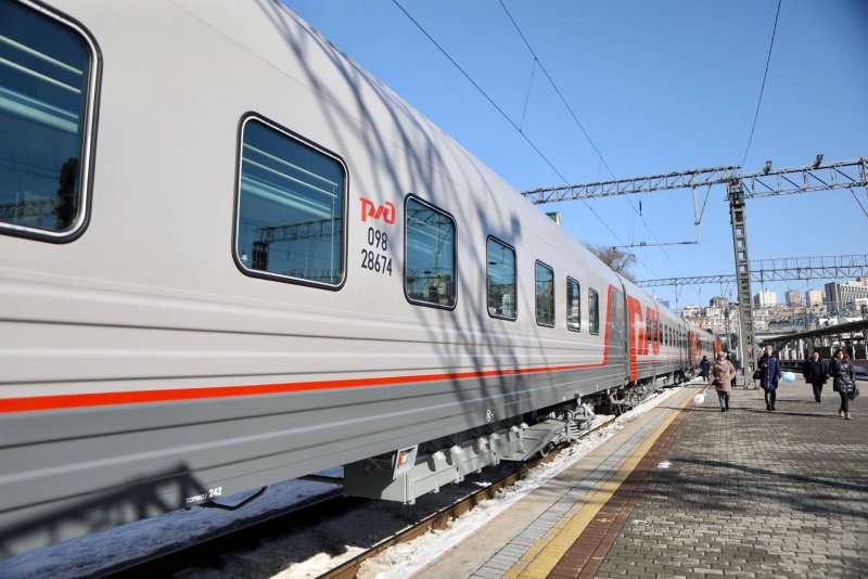Поезд 001э, Владивосток — Москва «Россия»