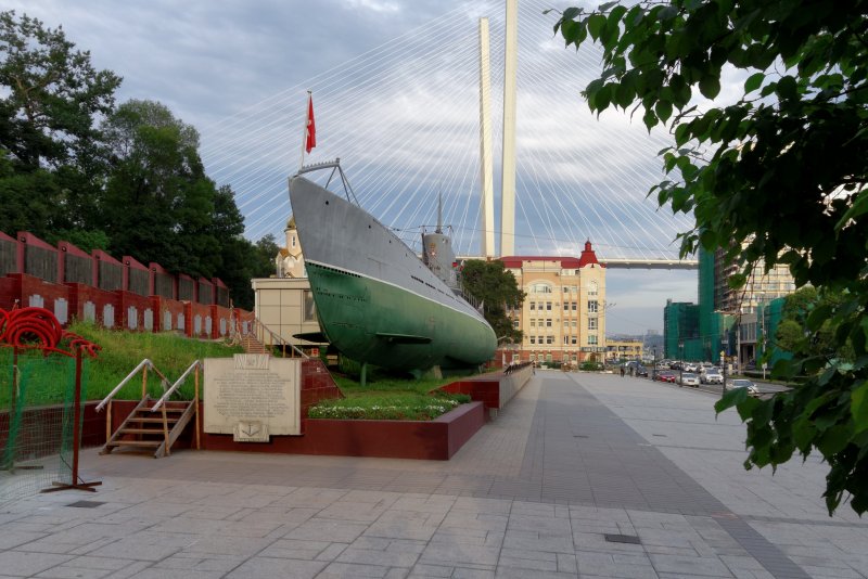 Памятник с-56 во Владивостоке