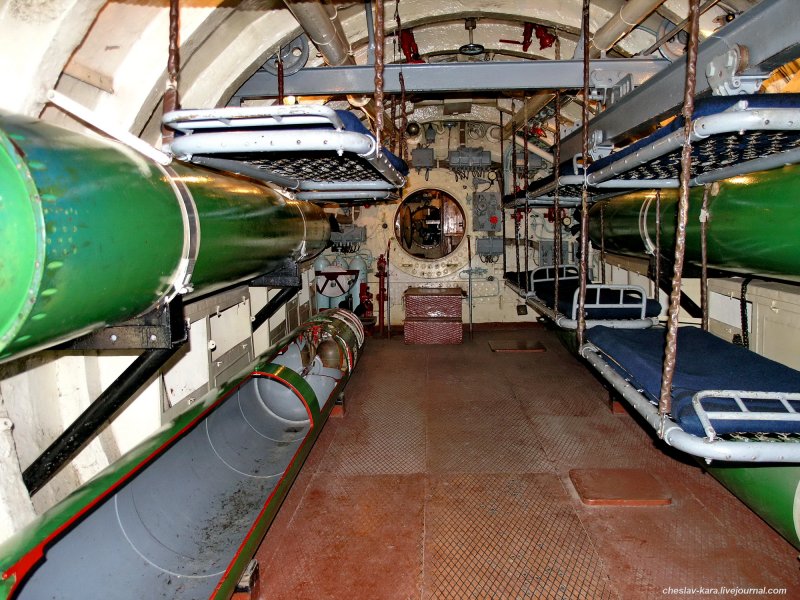 Мемориальная подводная лодка с-56
