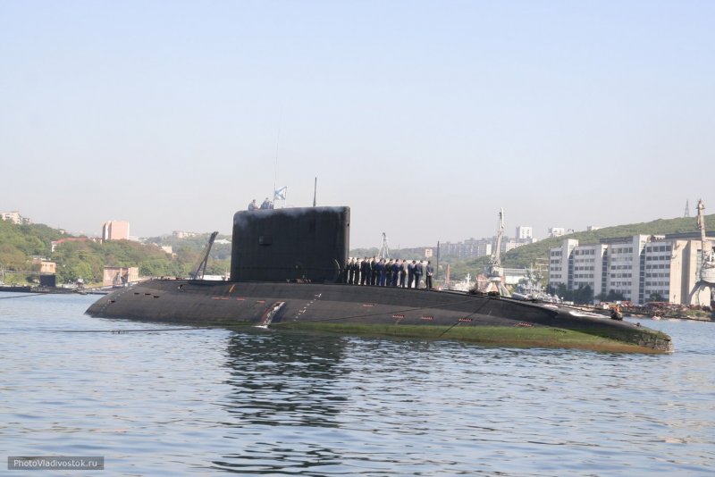 Владивосток подводная лодка под мостом