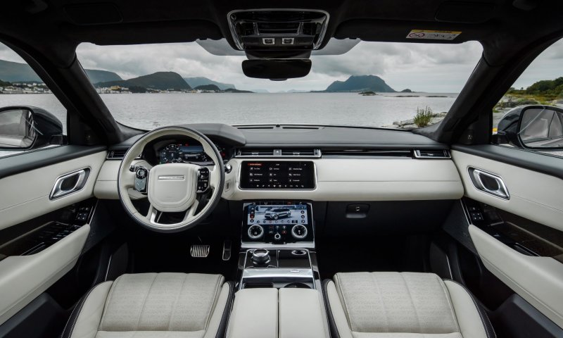 Range Rover Velar салон