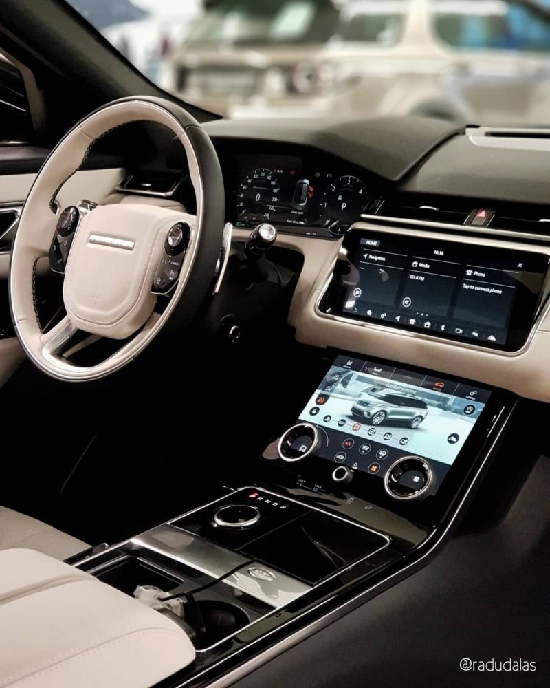 Range Rover Velar салон