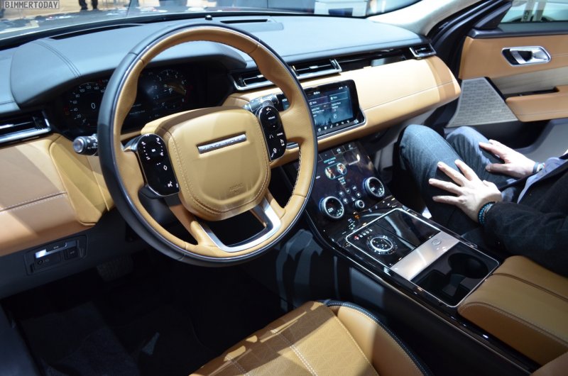 Range Rover Velar салон