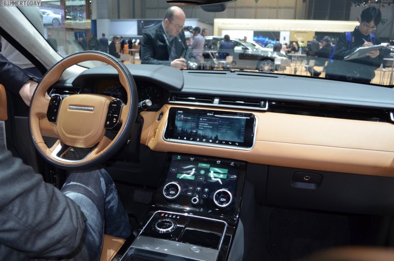 Range Rover Velar салон