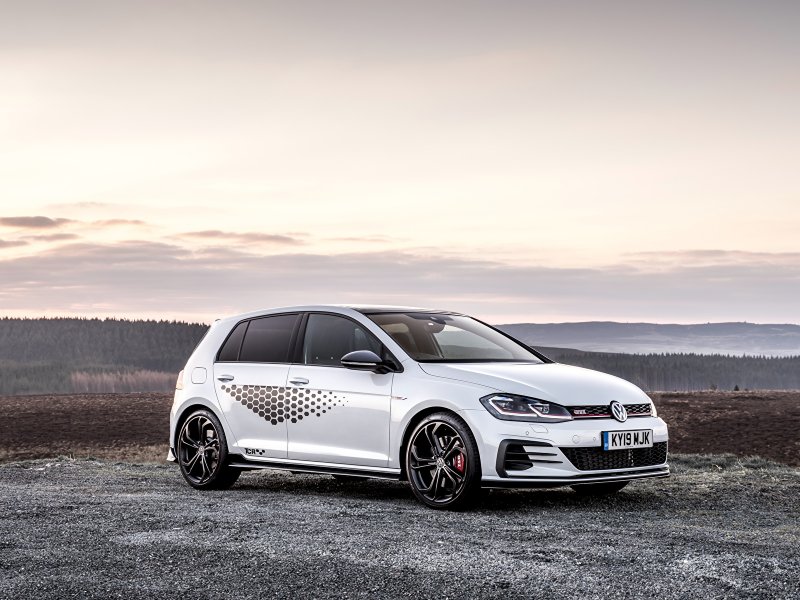 Фольксваген гольф GTI 2019