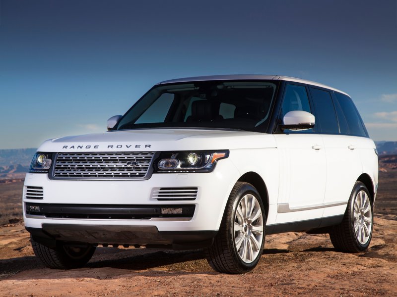 Белый range Rover Sport Lumma