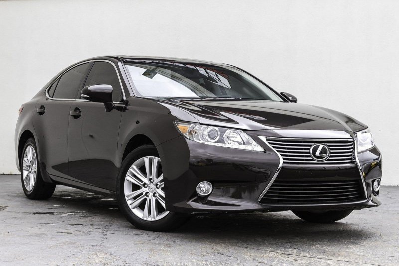 Lexus es 250 2017 белый