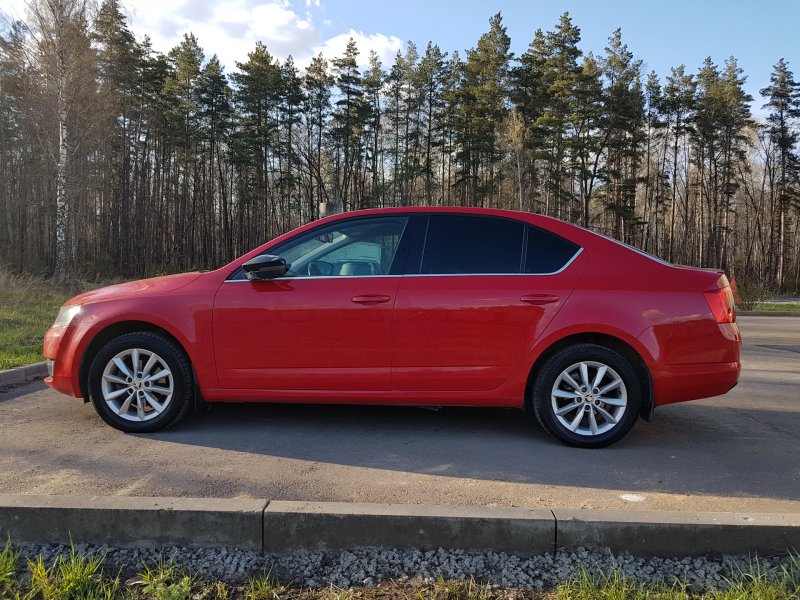 Škoda Superb 2 тёмно-красный