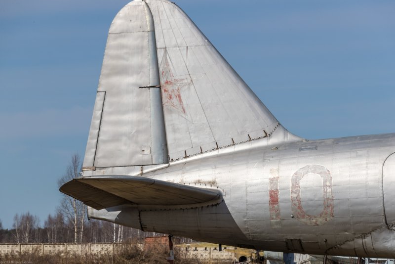 Ил 126
