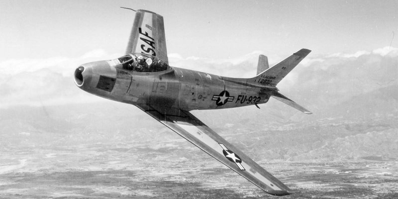 North American f-86 Sabre миг15