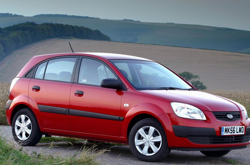Kia хэтчбек 2006