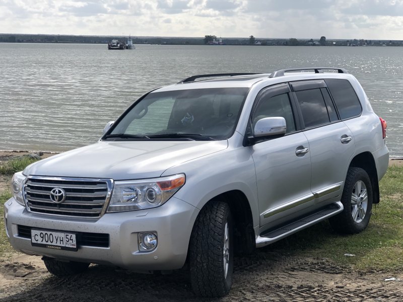 Toyota Land Cruiser 200 2017