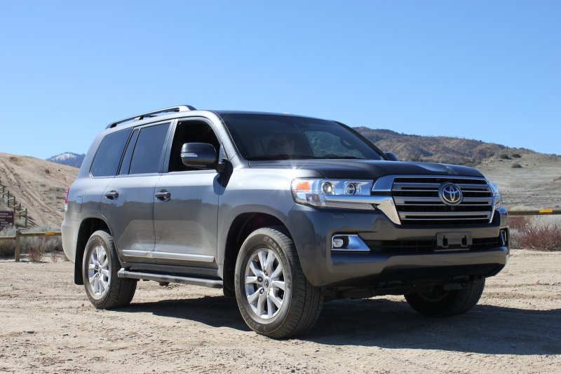 Новый Toyota Land Cruiser 200