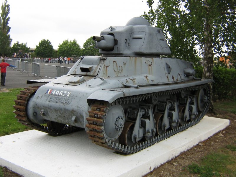 Hotchkiss h35 танк