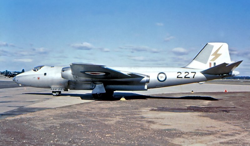 Canberra бомбардировщик