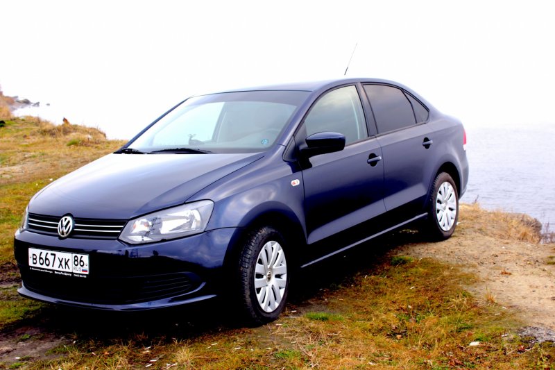 VW Polo sedan 2011