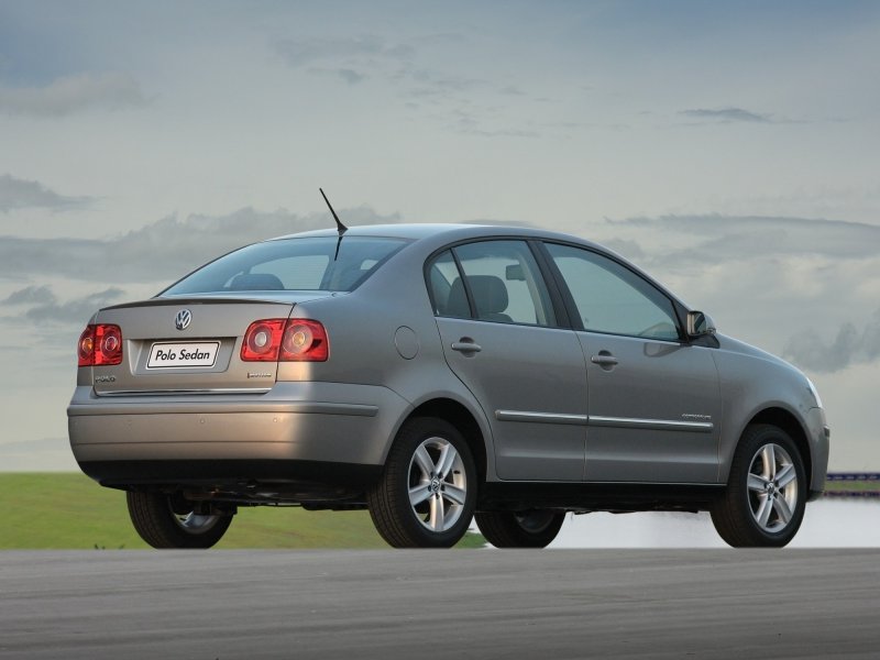 Volkswagen Polo sedan 2005