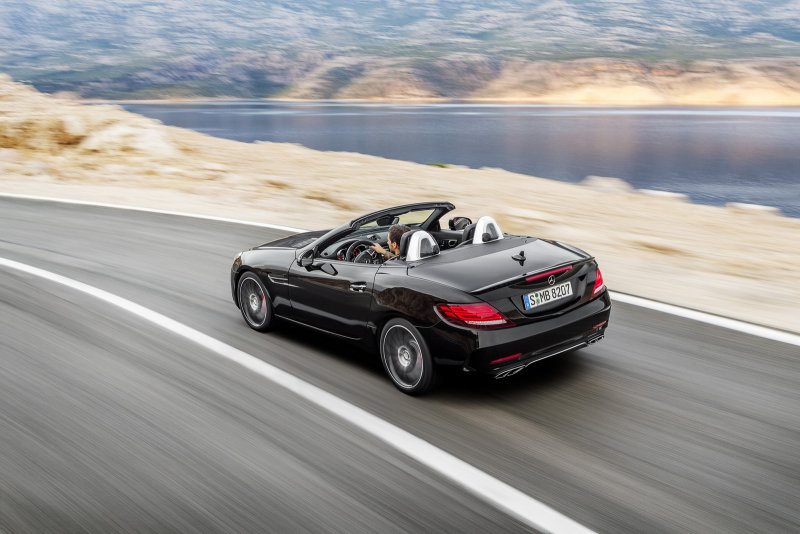 Mercedes-Benz 2016 SLC 300