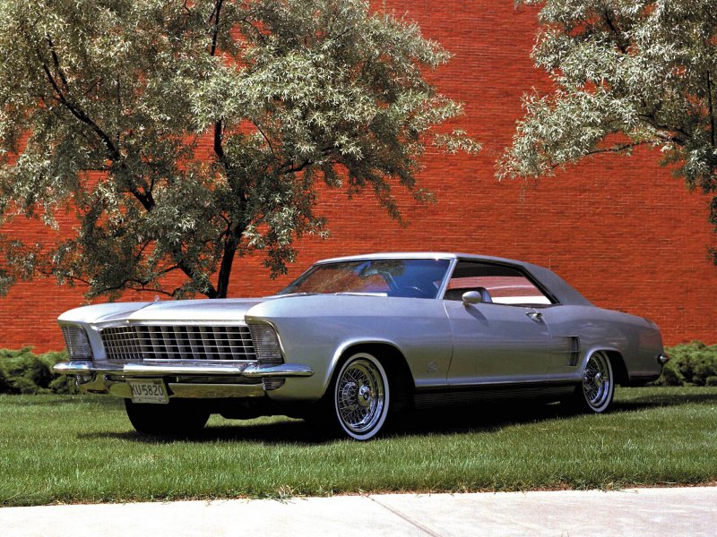 Buick Riviera Silver arrow III