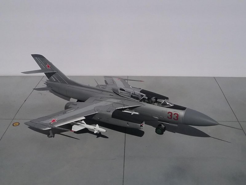 Modelsvit Yak-9 1/48