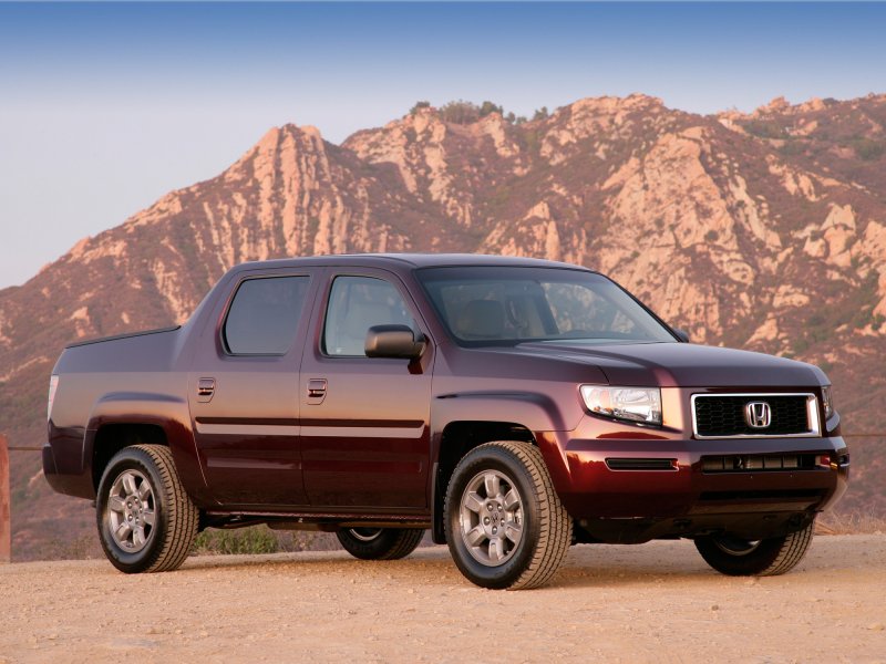 Honda пикап Ridgeline 2005
