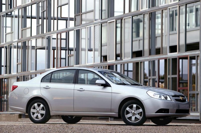 Chevrolet Epica седан