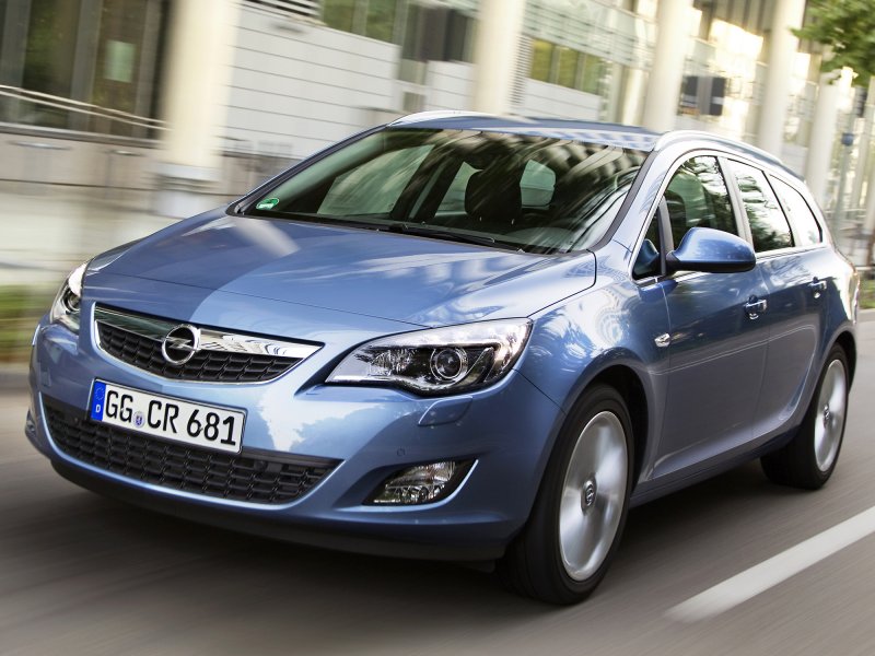 Opel Astra j универсал с 2010