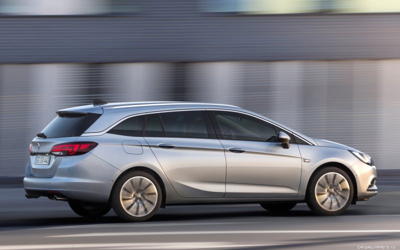 Опель Astra Sports Tourer 2016