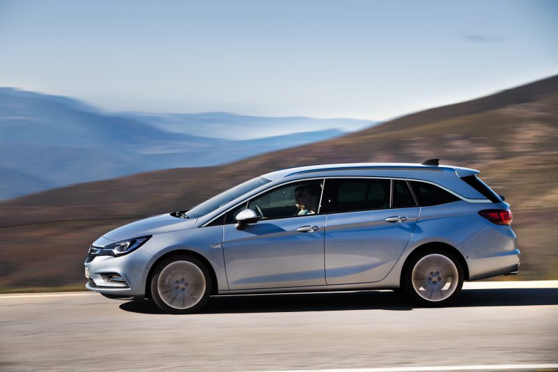 Opel Astra k Sports Tourer